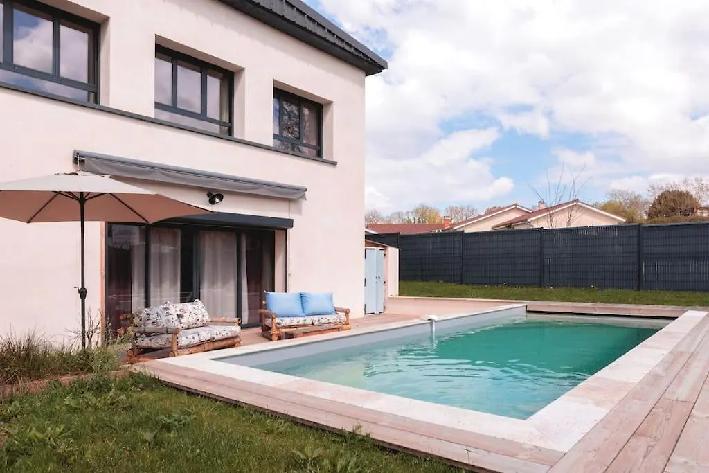 Gite Les Passages - 14 Personnes Saint-Etienne-sur-Chalaronne Holiday home
